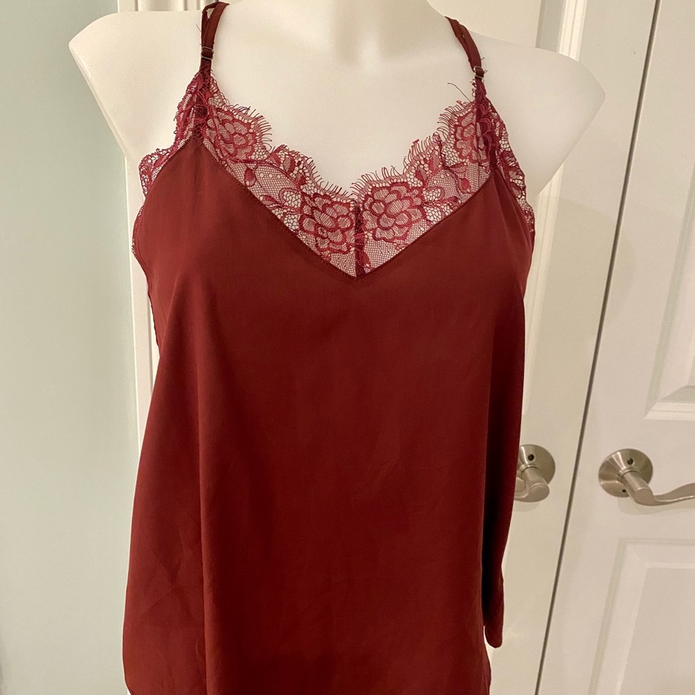 Never worn burgundy cami with lace from EVEREVE